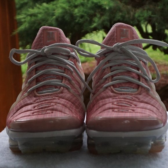 RARE Women's Nike Vapor Max Plus Bleached Coral sneakers sz 8.5 M - Picture 3 of 11